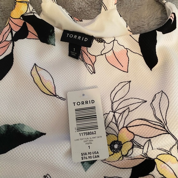 Dress - Picture 2 of 2